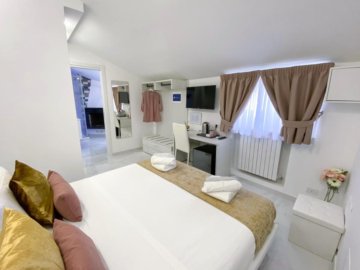 Villa Gabriella - Rooms & Breakfast Sant'Agnello Eksteriør billede