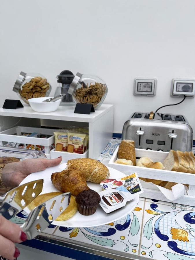 Villa Gabriella - Rooms & Breakfast Sant'Agnello Eksteriør billede