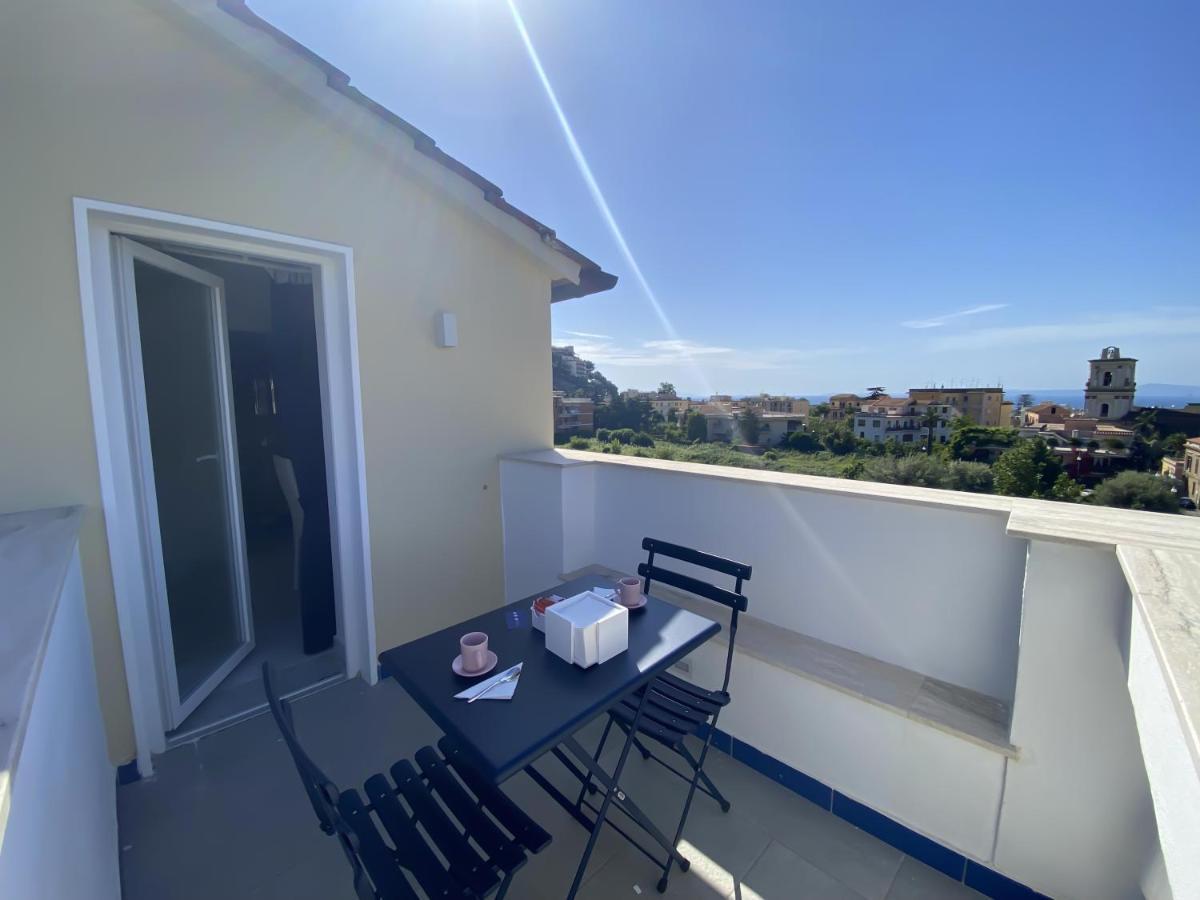 Villa Gabriella - Rooms & Breakfast Sant'Agnello Eksteriør billede