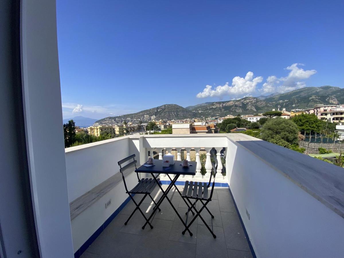 Villa Gabriella - Rooms & Breakfast Sant'Agnello Eksteriør billede